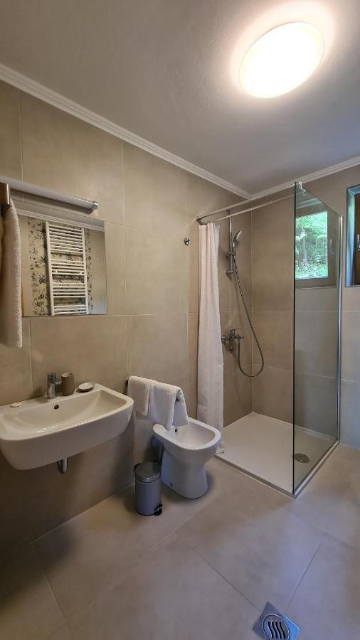 Forestside House Gacka With Relax Area Sinac Exterior foto